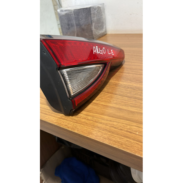 Lanterna Traseira Fiat Argo L.d Esquerdo 2017/2021 49450748 Esquerdo/motorista Vermelho
