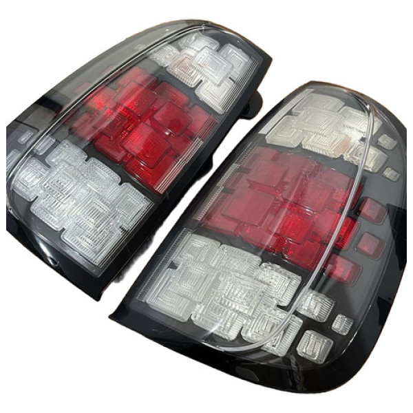 Kit Lanterna Traseira [par] Fiat Uno Vivace 2017-2021 Mopar Ambos Lados Vermelho