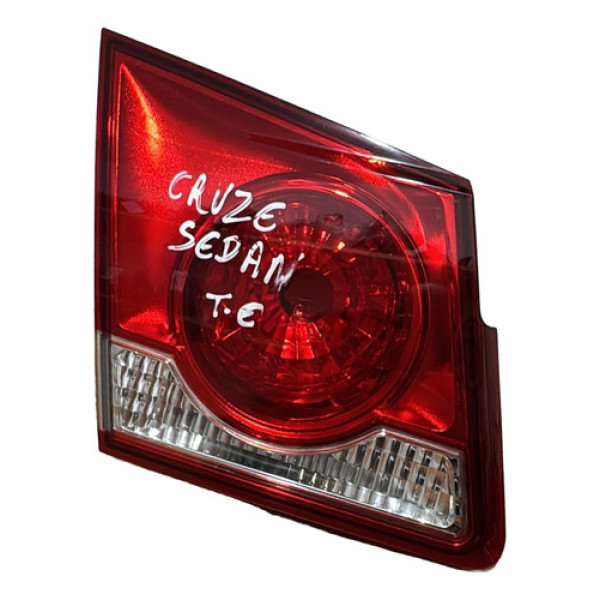 Lanterna Tampa Tras. Cruze Sedan Original L/e 2011 A 2016 Esquerdo/motorista Vermelho